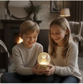 Resim Pilli Işıklı Müzikli Kar Küresi Sevimli Ayıcık Figürlü Eğlenceli Masaüstü Biblo, Led Aydınlatmalı Dekoratif Hediyelik Kar Küresi Sarı 