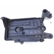 Resim Wolcar Volkswagen Golf 7 Akü Alt Braketi 