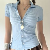Resim Kadınların SassyGals Çizgili Kısa Kollu T-Shirt - Zarif Polo Yaka, Dar Kesim, Altın Zincir Detaylı Düğmeli Yaz Üstü, Düğmeli Ön, Yaz Üstü | Dar Kesim Gömlek | Şık Görünüm, Bayanlar Bluzları 
