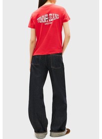 Resim Tommy Jeans Pamuklu Sırt Baskılı Regular Fit Bisiklet Yaka T Shirt Bayan T Shirt Dw0dw22274 Xk3 Kırmızı Kirmizi 