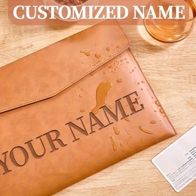 Resim Özel Kazınmış İsim PU Deri Dosya Çantası - Su Geçirmez Manyetik A4 Dosya, Ofis & Okul için Büyük Kapasiteli Belge Düzenleyici, Doğum Günleri veya Noel için Kişiselleştirilmiş Hediye, Ofis Düzenleyici | Özel İsim Tasarımı | Su Geçirmez Kaplama, Ofis Depolama 