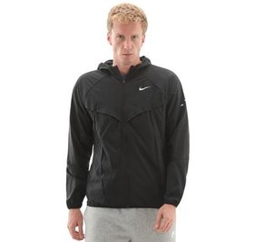 Resim Nike Stride Erkek Yağmurluk-Rüzgarlık Siyah 