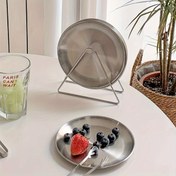 Resim 5 adet paslanmaz çelik tabanlı depolama rafı ile birlikte tatlı tabağı, meyve tabağı, kemik tabağı, barbekü tabağı ve baharat tabağı, yemek tabakları seti 