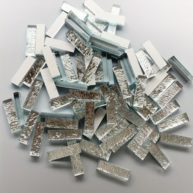 Resim 62 adet 0.24X0.984 inç 6X25mm Gümüş Ayna Mozaik Cam Renkli Mozaik Dikdörtgen Karo El Sanatları Malzeme Paketi, Yaratıcı DIY Fincan/Mum Tutucu/Dekorasyon için Kullanılır, Fotoğraf Çerçevesi/Dolap Kapısı/Arka Panel/Tezgah/M 