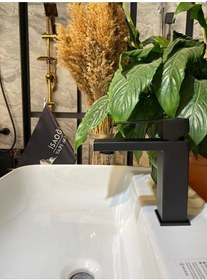 Resim İsaoğlu Yapı Mat Siyah Lavabo Bataryası Kare Slim Tasarım Siyah Banyo Armatürü Siyah 