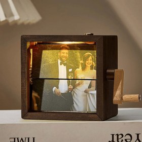 Resim Flipbook Çerçeve Animasyon Makinesi El Kranklı - Flipbook Kutusu Fotoğraf Albümü Işıklı - Siyah Ceviz / 8 