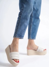 Resim Reına Dolgu Topuklu Ortopedik Taban Hasır Görünümlü Kadın Terlik Ckt - Krem Krem 