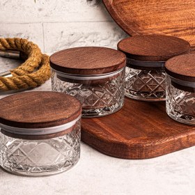 Resim Snippy Milla Kare Tepsili 4'lü Ahşap Vakumlu Kapaklı Cam Kahvaltılık Çok Amaçlı Cam Çerezlik 230 ml 