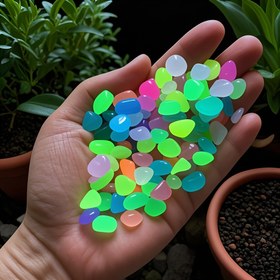 Resim 1068 adet Karanlıkta Parlayan Reçine Dekoratif Taşlar - Renkli, Şeffaf Çakıl Taşı Havuzlar, Avlular, Cadılar Bayramı Yürüyüş Yolları için | Plastik Malzeme, Dış Mekan Dekorasyonu için Mükemmel 