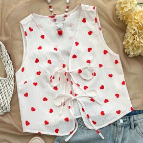 Resim Kadınların Sevimli Kalp Baskılı V Yaka Dantel Üstü - Beyaz Kırmızı Kalplarla, Kısa Kollu, Esnek Olmayan Polyester, Günlük Giyim İçin Mükemmel 
