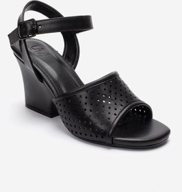 Resim LuviShoes HERVON Siyah Cilt Kadın Dolgu Topuklu Ayakkabı 