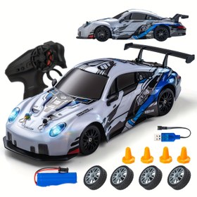 Resim 1/24 Ölçekli Mini Drift RC Araba, Işıklarla, 2.4GHz Uzaktan Kumandalı Yarış Arabası, Mavi ve Beyaz, Siyah Detaylarla, USB Şarj Edilebilir Lityum Pil, Erkekler, Yetişkinler ve Gençler İçin Mükemmel, Drift Araba Tutkunu | Spor Tasarımı | Dayanıklı Plastik Araba, RC Araba Doğum Günü Partisi 