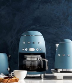 Resim Smeg Standart Filtre Kahve Makinası Storm Blue Matt 