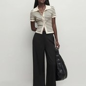 Resim Kadınlar için Bej & Siyah Çizgili Tekne Yaka Kazak - %100 Viskon Düğmeli, Mikro-Esnek Hafif Her Mevsim Şık Üst Giysi Günlük ve Resmi Kıyafetler İçin 