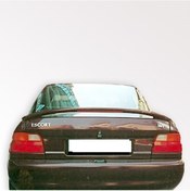 Resim Ford Escort 6(95-01) Spoiler Bagaj Yüksek (Sedan)(Işıklı) 
