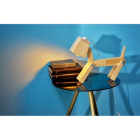 Resim Nebiyan Köpek Şekilli Ahşap Masa Lambası - Hareketli Ayaklar, Kuyruk, Boyun ve Baş. Sonsuz Şekilde Kullanım 