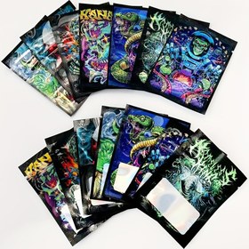 Resim 100 adet Canlı Karikatür ve Holografik Tasarım Atıştırmalık Çantaları - Yeniden Kullanılabilir, Su Geçirmez, Kokusuz Zip Kilitli Torbalar, Renkli İllüstrasyonlarla Partiler ve Hediyeler İçin, 5.99x7.98 cm, Parti Atıştırmalık Çantaları | Karikatür İllüstrasyonları | Dayanıklı Plastik Çantalar, Atıştırmalık Çantaları 