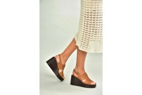 Resim Fox Shoes U555960303 Taba Hakiki Deri Dolgu Topuklu Kadın Ayakkabı 