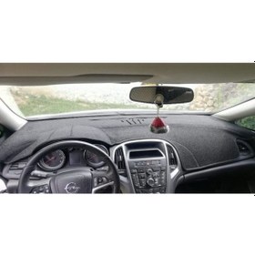 Resim Opel Astra J Modellerine Uygun Torpido Koruma Halısı Siyah Kenar Renk Kırmızı 