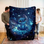 Resim 1 adet Disney Stitch Yıldızlı Gece Battaniyesi - Yumuşak Flanel Tüm Mevsimler İçin Rahat Battaniye Stitch & Yıldız Tasarımı ile, Koltuk, Yatak, Plaj, Kamp, Ofis için Mükemmel - Sevgililer Günü, Cadılar Bayramı, Noel, Doğum Günleri, Kamp Aksesuarı, Eğlenceli Tasarım, Peluş Dokulu, Noel için En İyi, Şükran Günü için Mükemmel 