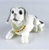 Resim Kafa Sallayan Köpek 