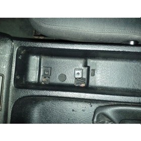 Resim Bmw E36 Çift'li Bardaklık Orta Kolcak Altı Siyah Renk 3d 