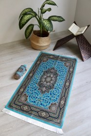 Resim Pratik Ve Taşınabilir Ipek Dokulu Keseli Seccade Mavi Renkli S10018 Mavi 