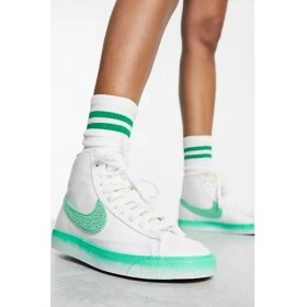Resim Nike Blazer Mid 77 Kadın Yazlık Kanvas Beyaz Sneaker Ayakkabı 
