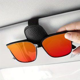 Resim Araba Siperliği Moda Gözlük Tutucu Klipsi - PVC, Manyetik Kapatma, Çiziksiz Tasarım, Tek Elle Kolay Kullanım, Şık Siyah Bitiş, Tüm Araçlar İçin Güvenli Uyum, Siperlik Bağlantısı | Şık Araba Aksesuarı | Güvenli Manyetik Tutuş, Araba Siperliği Düzenleyici 