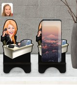 Resim Bk Gift Kişiye Özel Kadın Asistan Karikatürlü Ahşap Biblo Telefon Standı-1 