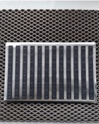 Resim Nuvesa Paslanmaz Çelik Topuk Koruyucusu. Kilim Üzerinde Kaplama 345688438 