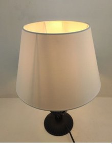 Resim Siyah Rustik Burgulu Metal Ayaklı 30'luk Beyaz Şapkalı Abaju Beyaz - Siyah 