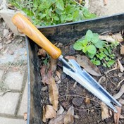 Resim 1 adet, 5'li El Aleti Çapa Çekici, 34.01 cm, Karahindiba Çapası Kesme Çentikli, Hızlı Kök Çıkarıcı, Dayanıklı Bahçe El Aleti Ahşap Saplı, Dış Mekan Çim Bakım Ekipmanı 