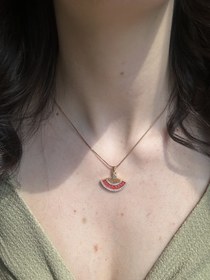 Resim Kırmızı Yelpaze Detaylı Kolye 