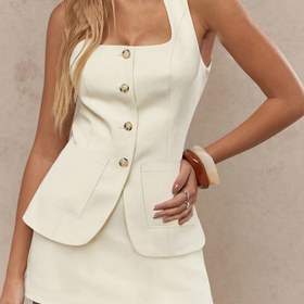 Resim Şık Kadın Moda Takımı - Çift Düğmeli Tasarım ve Eşleşen Elbise ile Şık Beyaz Yaka Blazer, Bahar/Yaz için Mükemmel, Polyester, Düğme Detayı, Rahat Şık Kıyafet | Şık Yaka Kesimi | Polyester Kumaş 