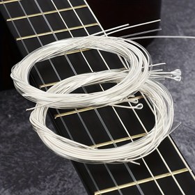 Resim QiJiStar Klasik Gitar Teli Seti, 6'lu Paket, Naylon Çekirdekli Gümüş Kaplamalı Bakır Sargı, Şeffaf ve Beyaz, Kaplamalı, Yuvarlak Sargılı, Yüksek Kaliteli Klasik Gitar Yedek Aksesuarları 