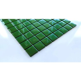 Resim MozaiKristaL Mutfak Tezgah Arası, Havuz, Banyo ve Yaşam Alanlarının Tüm Yüzeyleri Için Cam Mozaik. Cam Ölçüsü: 38X38 Mm. File Ölçüsü: 31.5X31.5 Cm. Renk: Yeşil (1 Koli=10 File Karo=1 M2 Fiyatıdır) 