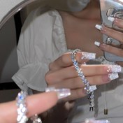 Resim 1 adet Lüks Yüksek Kaliteli Aşk ve Parlayan Süslenmiş Parlayan Bilezik, Kadınlar için Günlük Giyim için Uygun Çok Yönlü ve Zarif Yeni Stil Takı 