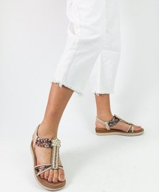 Resim Siyah Renk Taş İşlemeli Lastikli Hafif Düz Topuk Kadın Sandalet Siyah 