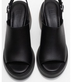 Resim Luvishoes Power Siyah Cilt Hakiki Deri Kadın Dolgu Topuklu Sandalet Siyah Deri 