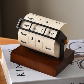 Resim 2025 Yeni Model Retro Mekanik Tarzı Döner Tekerlekli Sonsuz Takvim - Katı Ahşap Taban, Aylık & Gün Göstergeli, Ofis ve Ev Dekoru için Şık Masa Organizatörü, Doğal Ahşap Bitiş 