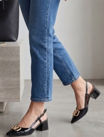 Resim V-Royal Siyah Rugan Işıltılı Altın V-Toka Detaylı Elegant Slingback - Sivri Burun Alçak Kare Topuklu Tasarım Kadın Ayakkabı 
