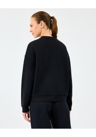 Resim Skechers W Essential Crewneck Sweatshirt Kadın Siyah Sweatshirt S2610011-3817 Siyah 