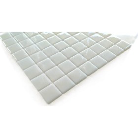 Resim MozaiKristaL Mutfak Tezgah Arası, Havuz, Banyo ve Yaşam Alanlarının Tüm Yüzeyleri Için Cam Mozaik. Cam Ölçüsü: 38X38 Mm. File Ölçüsü: 31.5X31.5 Cm. Renk: Beyaz (1 Koli=10 File Karo=1 M2 Fiyatıdır) 