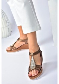 Resim Fox Shoes Bakır Taşlı Dolgu Topuklu Günlük Kadın Sandalet M258316 