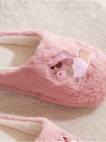 Resim LC Waikiki Pembe Nakışlı Kadın Pelüş Ev Terliği 