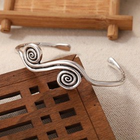 Resim 1 adet Boho Chic Ayarlanabilir Bakır Spiral Dalga Bileklik, Kadınlar için El Yapımı Vintage Açık Bileklik - Günlük Giyim ve Noel Hediyesi için İdeal, Her Gün Aksesuarı | Vintage Boho | Spiral Dalga Tasarımı, Boho Chic Bileklik 