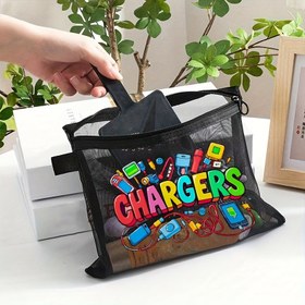 Resim Şarj Cihazı ve Kablo Düzenleyici Çanta - Canlı Şarj Cihazları & Kabloları İllüstrasyonlu Siyah Dayanıklı Polyester Seyahat Saklama Çantası, Taşınabilir Elektronik Aksesuar Organizeri, Ev ve Ofis için Pratik Tasarım, Modern Kılıf, Yüksek Kaliteli Kumaş, Teknoloji Tutkunlar İçin 