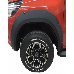 Resim Toyota Hilux 2015-2021 Çıkıntılı Civatalı Çamurluk Kaplama Dodik 