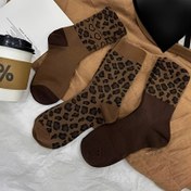Resim 3 çift Sonbahar/Kış Yeni Leopar Desenli Kahve Rengi Trendy Kadın Orta Çoraplar Maillard Renk Serisi Moda Trendü Çok Yönlü 